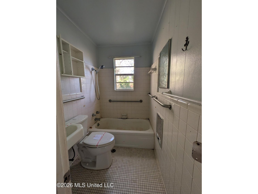 Looking for a smart way to get into real estate or grow your - photo 14