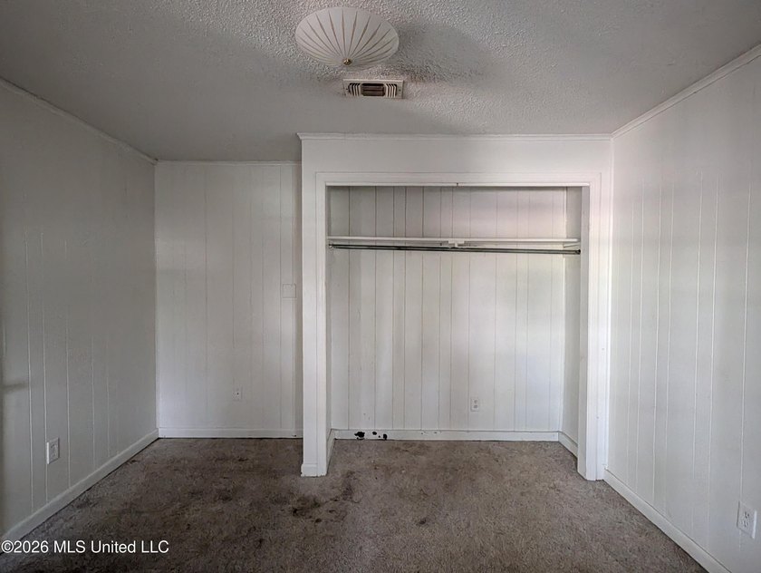 Looking for a smart way to get into real estate or grow your - photo 15
