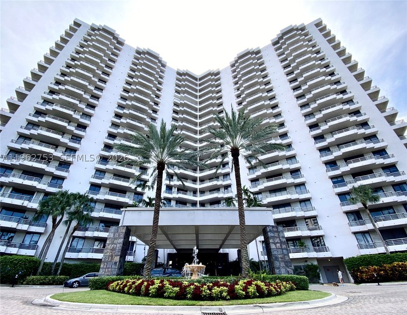 Stunning golf course near, Intracoastal Waterway, and ocean - photo 17
