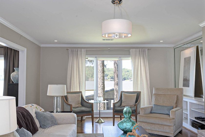 Located in Green Island Hills, this exceptional property offers - photo 22
