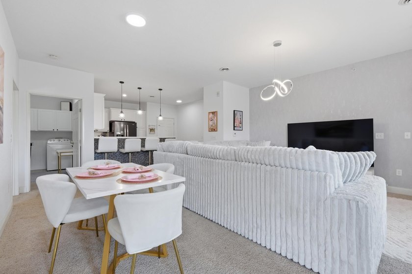Welcome home to effortless living at King's Mountain - photo 7