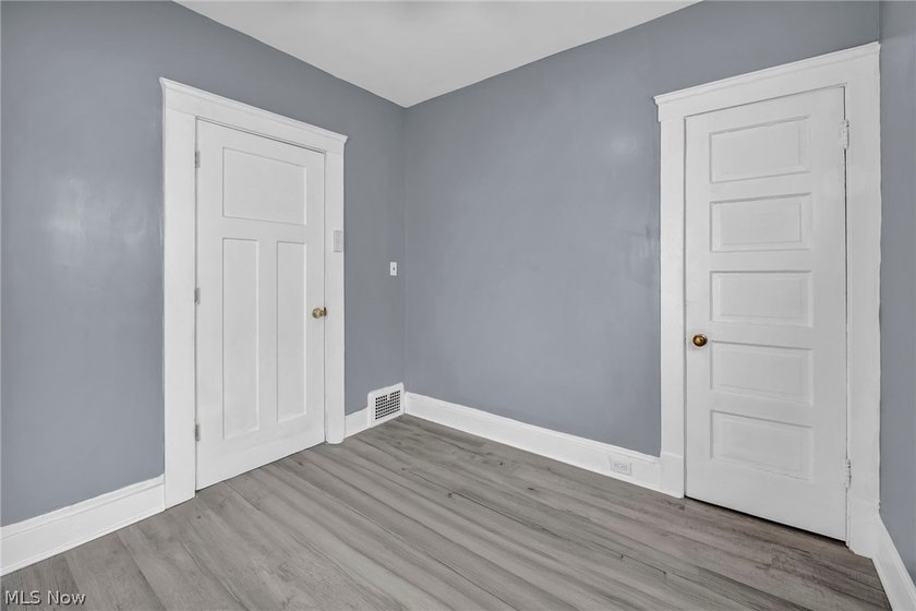 Welcome to this solid income-producing duplex in Cleveland - photo 11