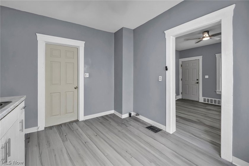 Welcome to this solid income-producing duplex in Cleveland - photo 15