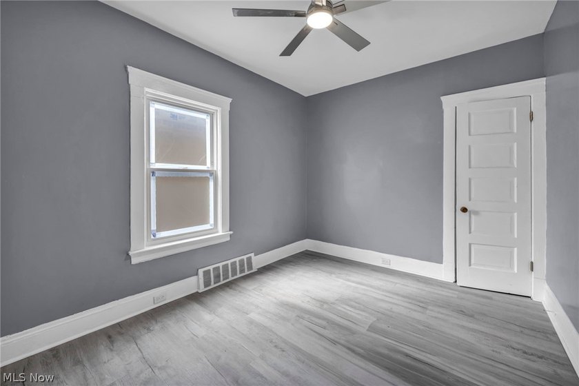 Welcome to this solid income-producing duplex in Cleveland - photo 17
