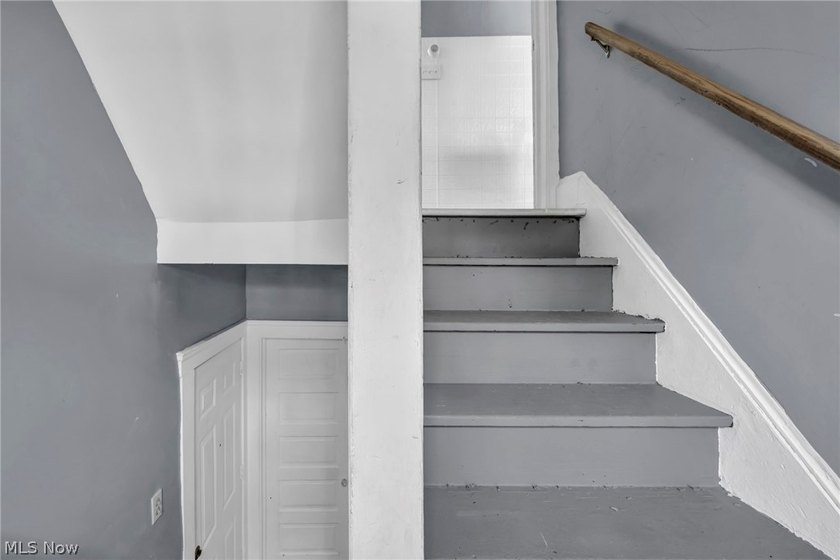 Welcome to this solid income-producing duplex in Cleveland - photo 22