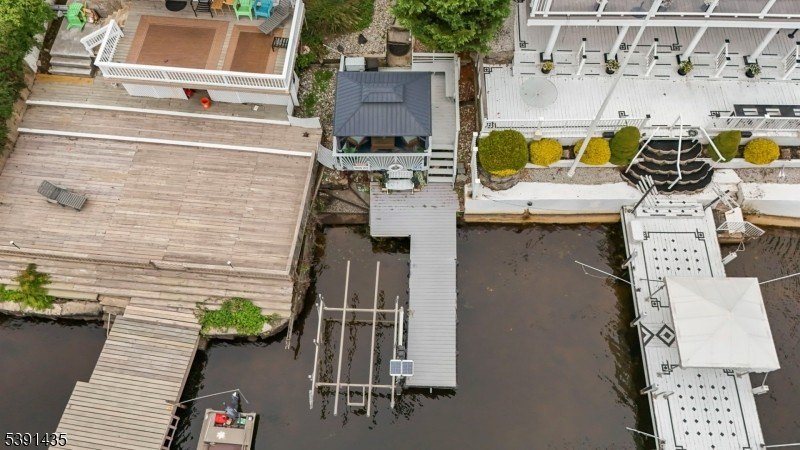 Step into your own slice of paradise on Lake Hopatcong! This - photo 35