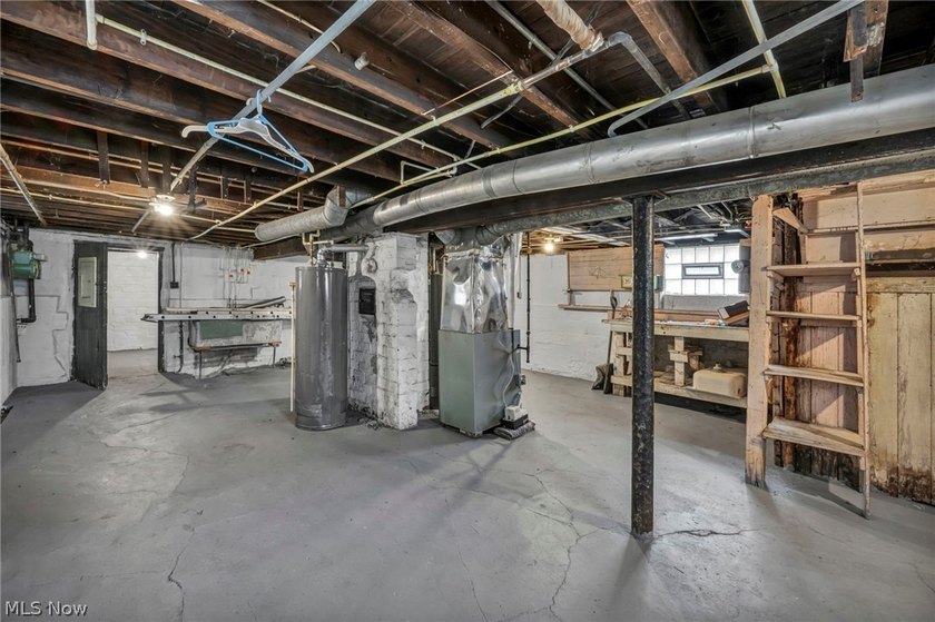 Welcome to this solid income-producing duplex in Cleveland - photo 46