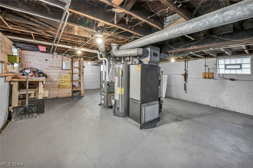 Welcome to this solid income-producing duplex in Cleveland - photo 48