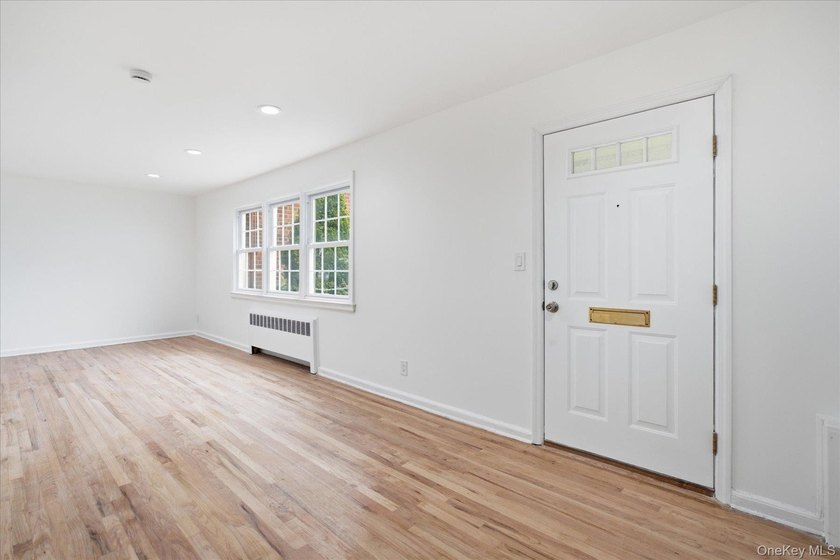 Discover this beautifully updated 2 bedroom, 1 full bath home - photo 6