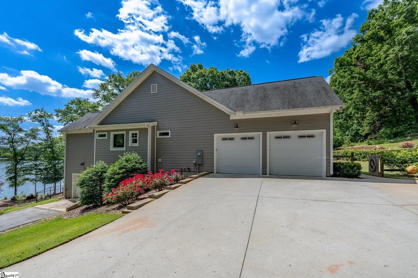 Fall in love with this custom built lake front home on Lake - photo 11