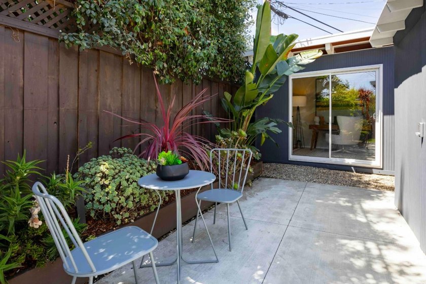 Set in the charming Fairmeadow neighborhood, this beautifully - photo 25