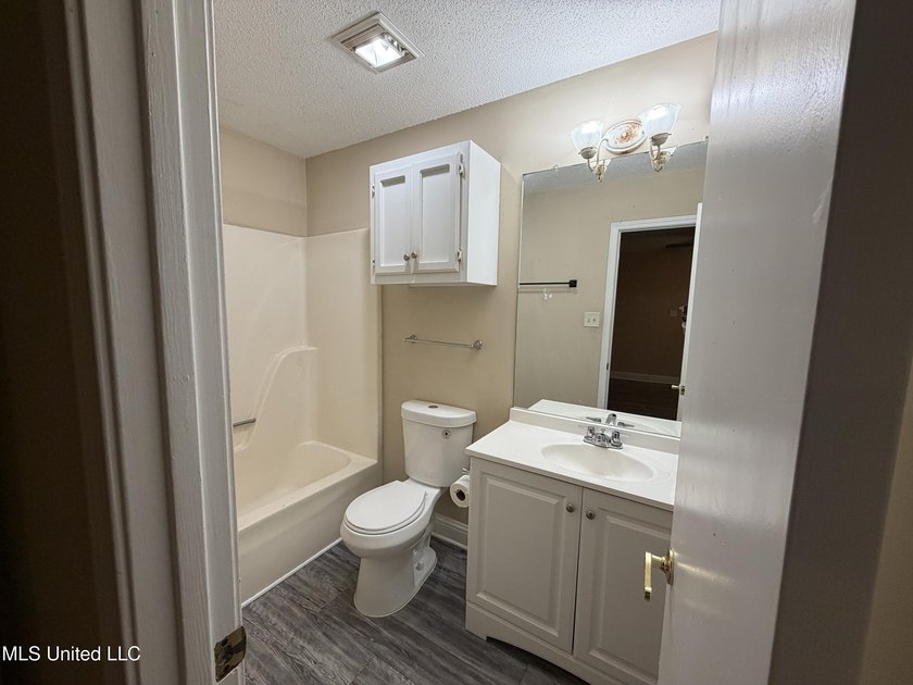 Welcome to this inviting, single-family home nestled in the - photo 17