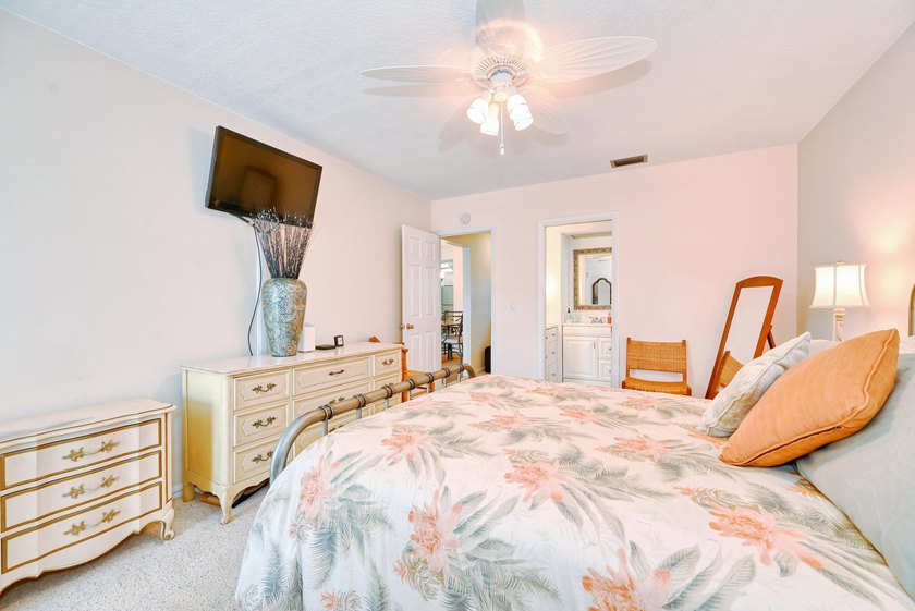 Waterfront Condo - A Boater's Dream! Welcome to this beautifully - photo 15