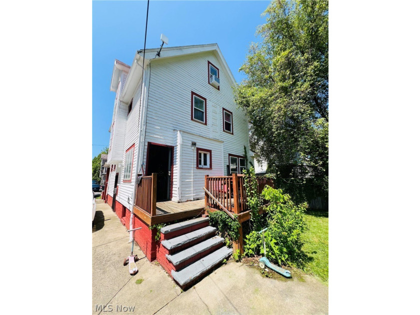 537 E 118th St - photo 4