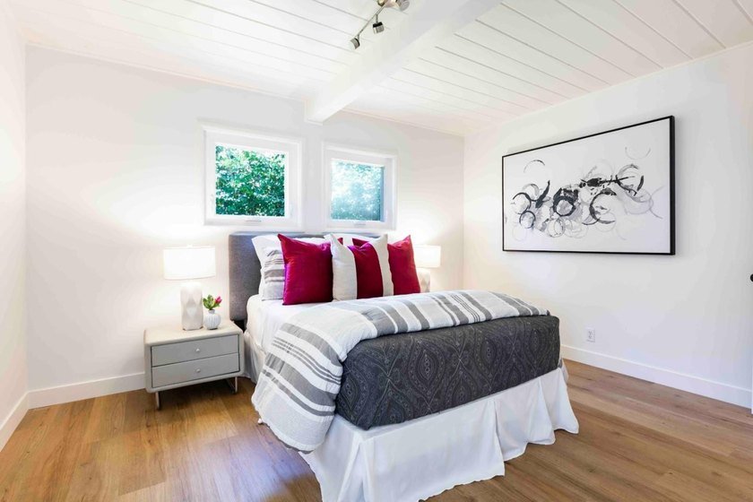 Set on a cul-de-sac in Midtown, this inviting home blends - photo 12