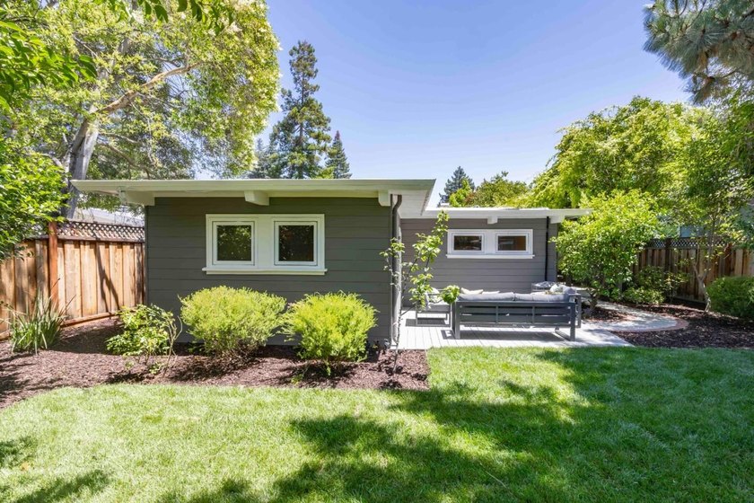 Set on a cul-de-sac in Midtown, this inviting home blends - photo 17