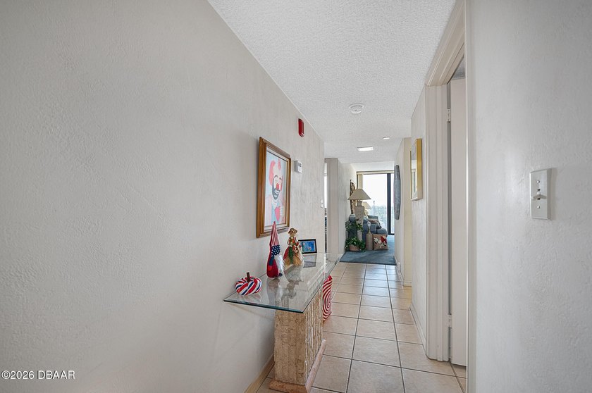 This spacious residence features a true two-bedroom - photo 5