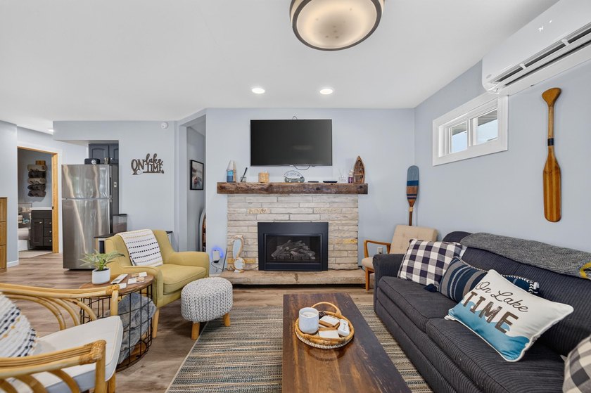 Escape to the lake with this charming 2-bedroom, 1-bath cabin - photo 6