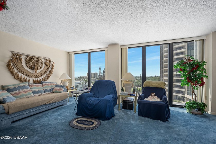 This spacious residence features a true two-bedroom - photo 8