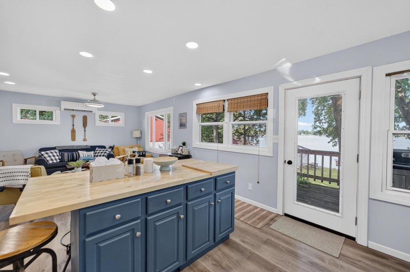 Escape to the lake with this charming 2-bedroom, 1-bath cabin - photo 10