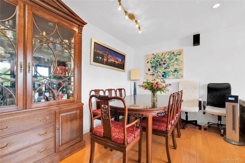 Welcome to Linden Towers Co-op in the heart of North Flushing! - photo 4
