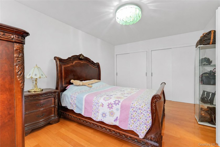 Welcome to Linden Towers Co-op in the heart of North Flushing! - photo 8
