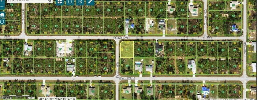 CORNER LOT PORT CHARLOTTE Beautiful corner lot offers a unique - photo 4