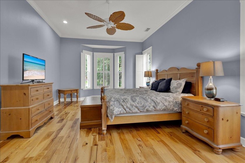 Exceptional estate property offers fabulous Key West style home - photo 38