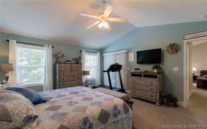 PRIME LOCATION in the heart of Osage Beach! IMPECCABLE - photo 20