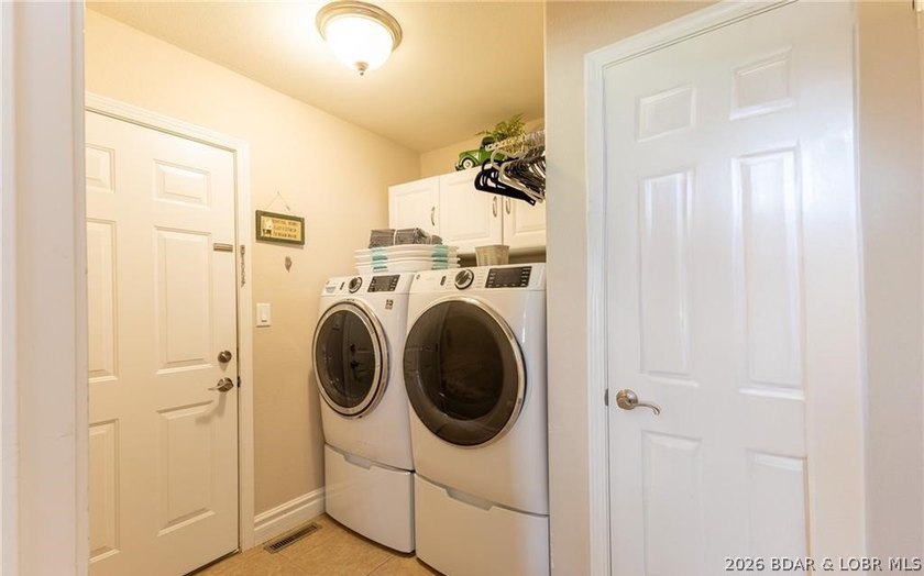 PRIME LOCATION in the heart of Osage Beach! IMPECCABLE - photo 27