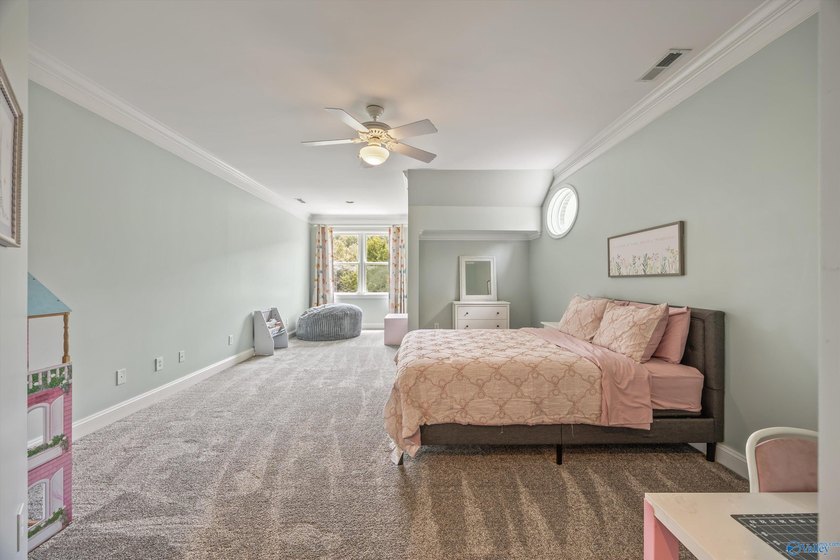 Luxurious lakefront living! You will love every square foot of - photo 29