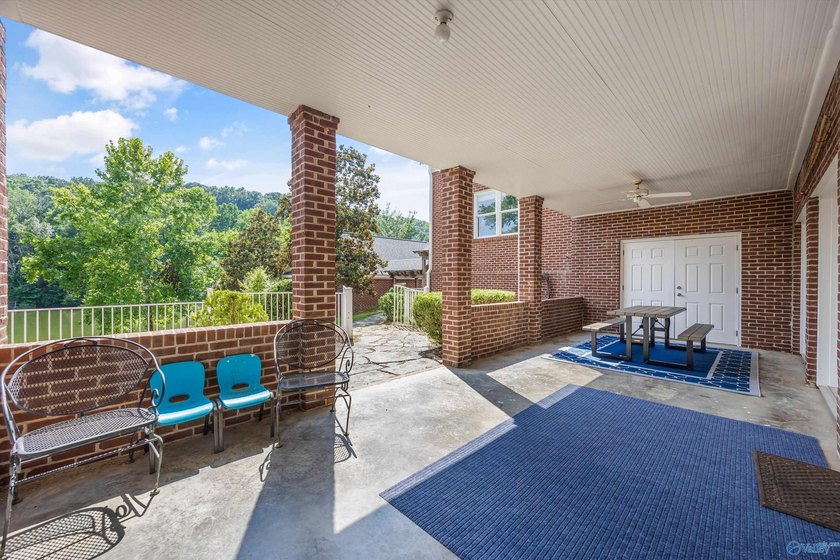 Luxurious lakefront living! You will love every square foot of - photo 37