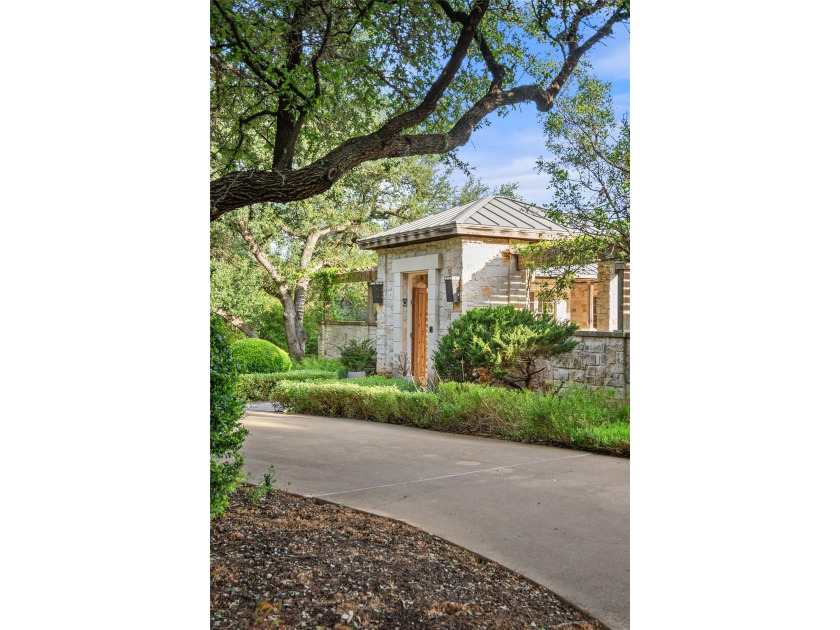 Nearly 10 private acres in Westlake with sweeping downtown - photo 13