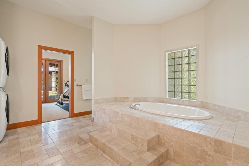 Nearly 10 private acres in Westlake with sweeping downtown - photo 23