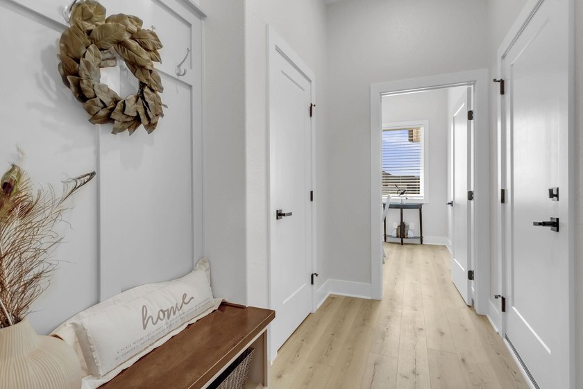 Seller will pay the first two years of HOA dues! This stunning - photo 25