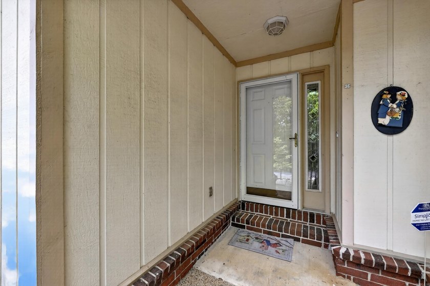 Private and spacious home surrounded by nature on all sides! - photo 8