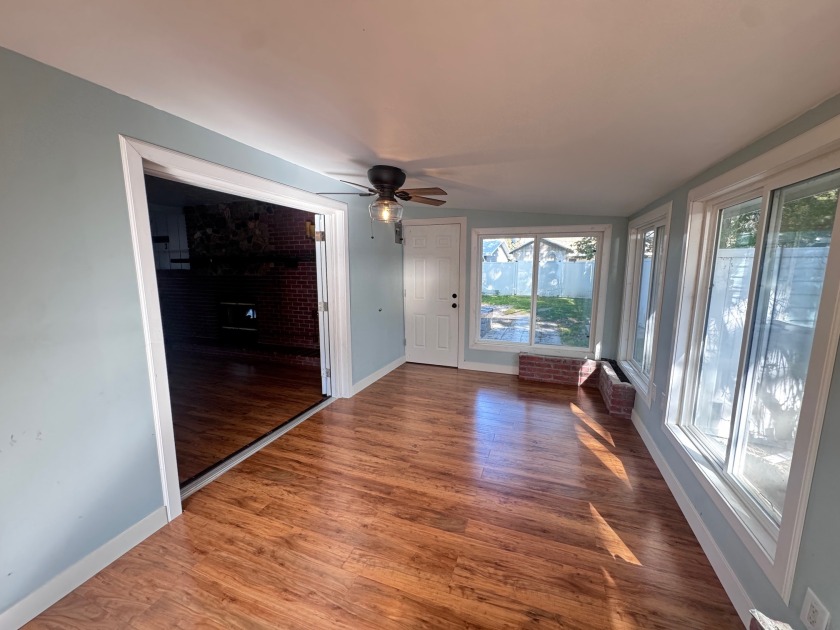 Updated two-level home with awesome indoor-outdoor flow! SOLD - photo 12