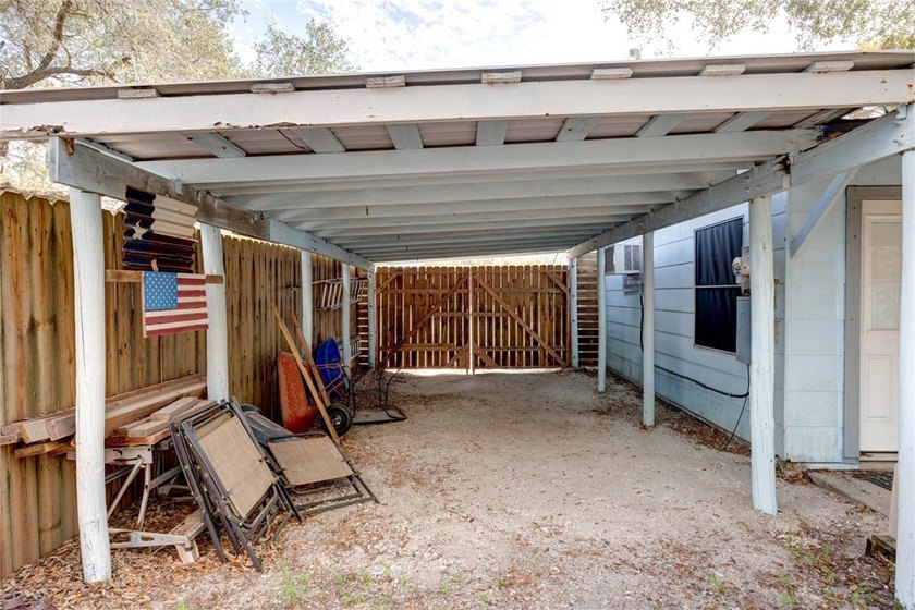 WELCOME! This cozy 2-bedroom, 1-bathroom home is a fantastic - photo 21