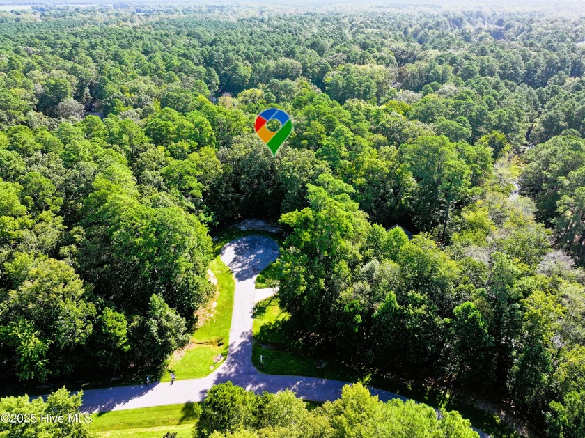 This is your chance to own a 1.20 acre parcel in a very private - photo 2