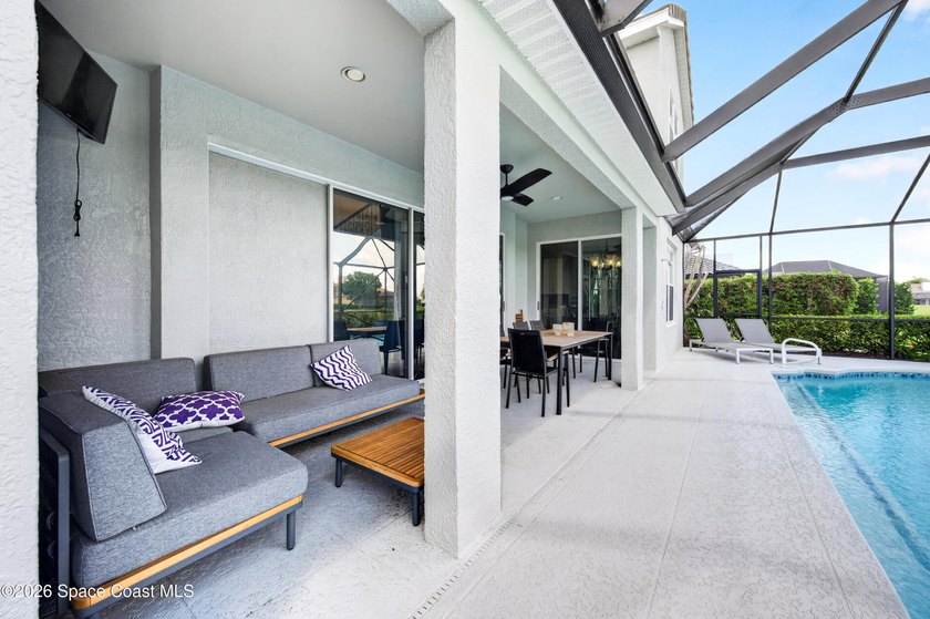 You just found your new home!! This Executive Style 5 bedroom, 3 - photo 31