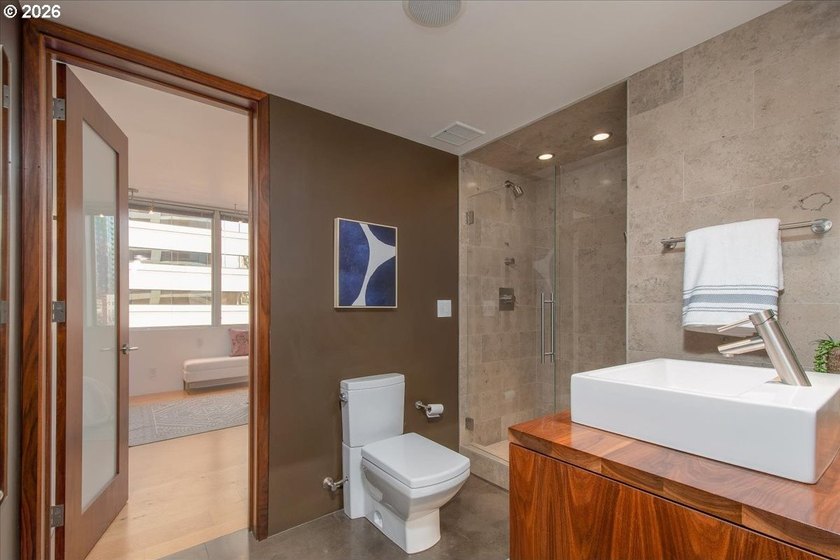 A time of great opportunity for condo buyers. Totally renovated - photo 32