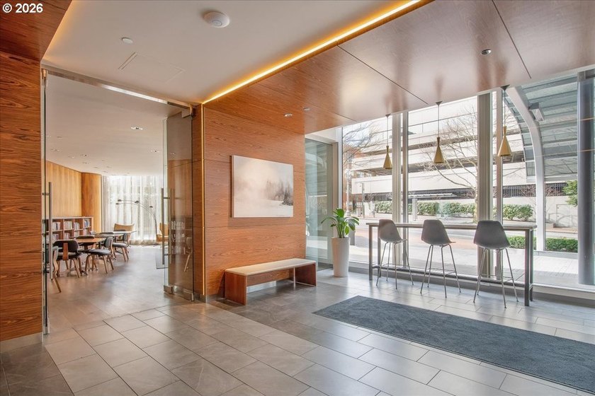 A time of great opportunity for condo buyers. Totally renovated - photo 35