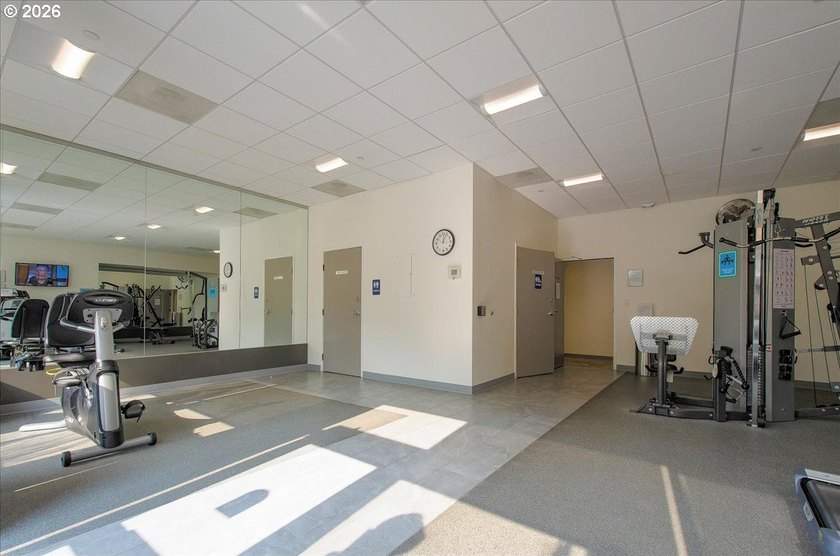 A time of great opportunity for condo buyers. Totally renovated - photo 42