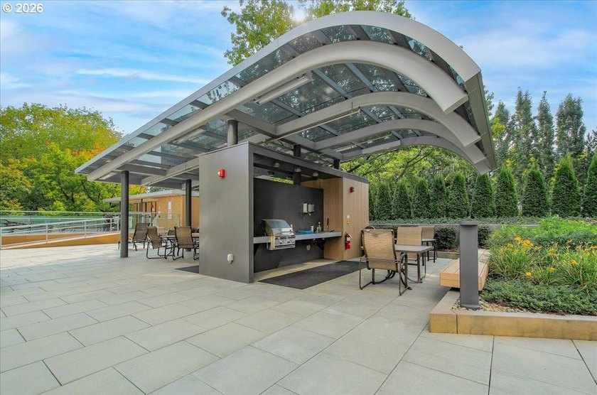 A time of great opportunity for condo buyers. Totally renovated - photo 44
