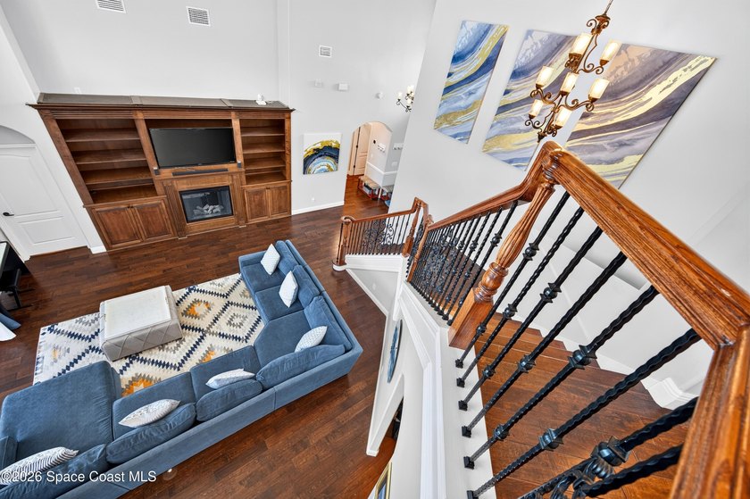 You just found your new home!! This Executive Style 5 bedroom, 3 - photo 45
