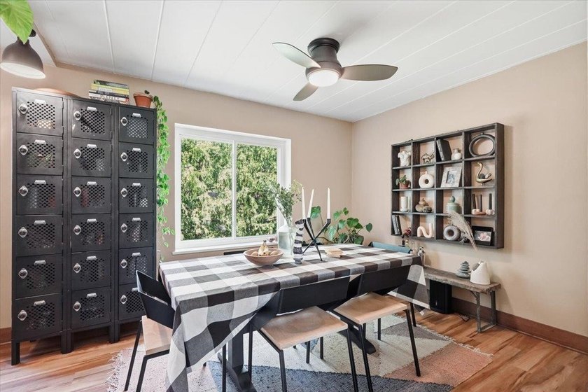 Stylish condo within walking distance to Lake Mendota. This - photo 6