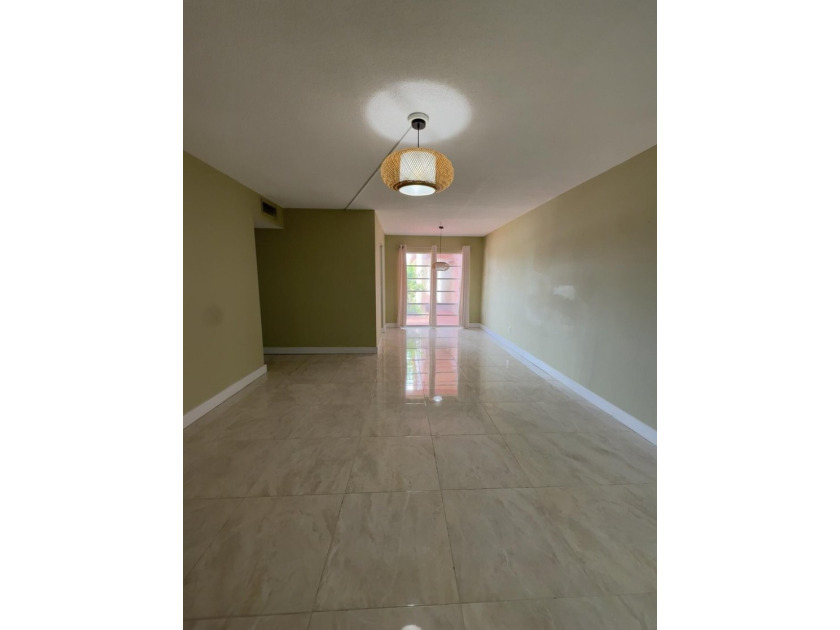 Ground Floor, 2 Bed | 2 Bath, Updated Kitchen, Updated Bathrooms - photo 11