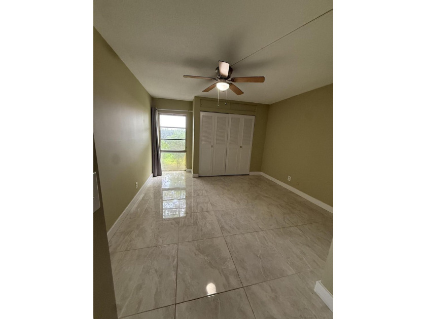 Ground Floor, 2 Bed | 2 Bath, Updated Kitchen, Updated Bathrooms - photo 22