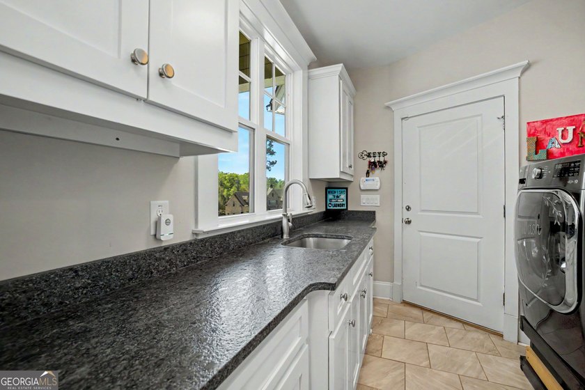 Exceptional Home in Prestigious Arbor Springs. Welcome to this - photo 25