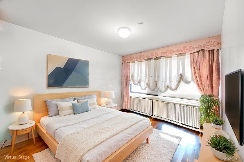 Welcome to this bright and beautifully maintained residence in - photo 4